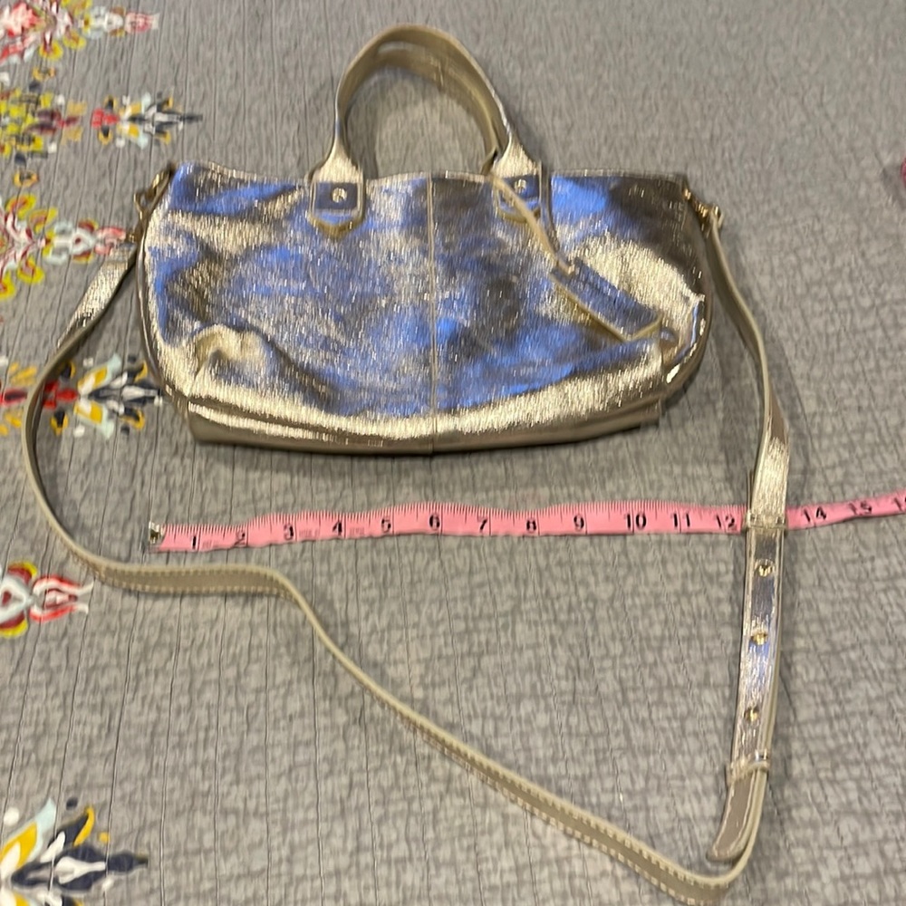 Lightweight Metallic gold American Eagle crossbody  with handles!!
